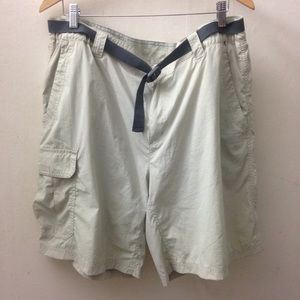 Columbia cargo short size XL